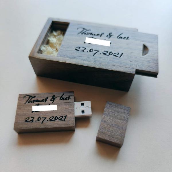 USB Stick Walnussholz Lasergraviert